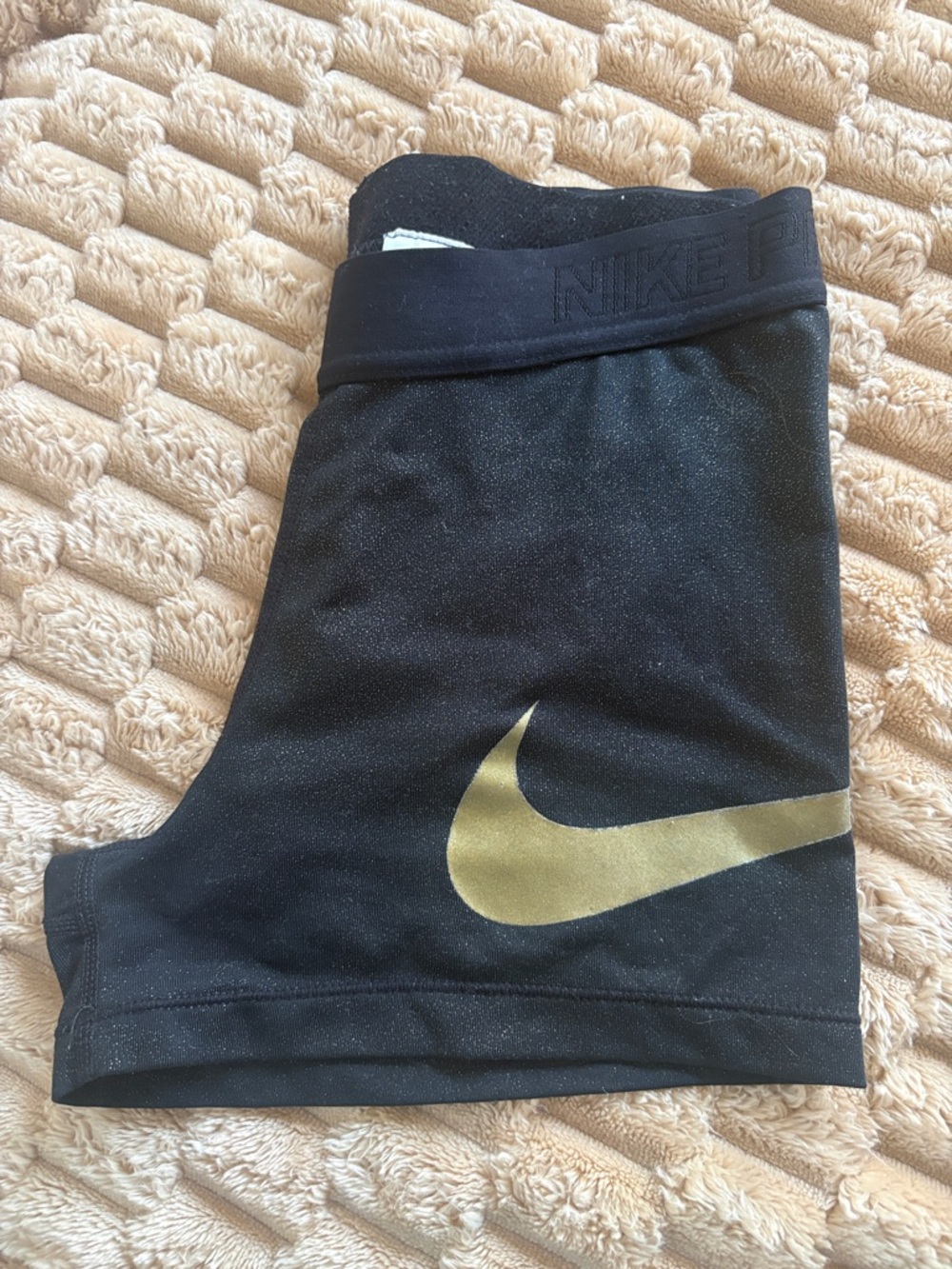 Women’s Nike Pros